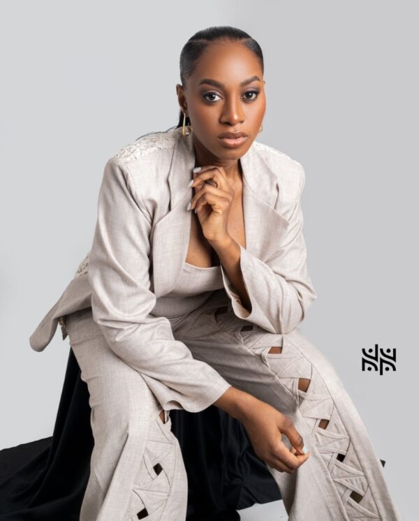 Michelle Pants Suit - Image 3